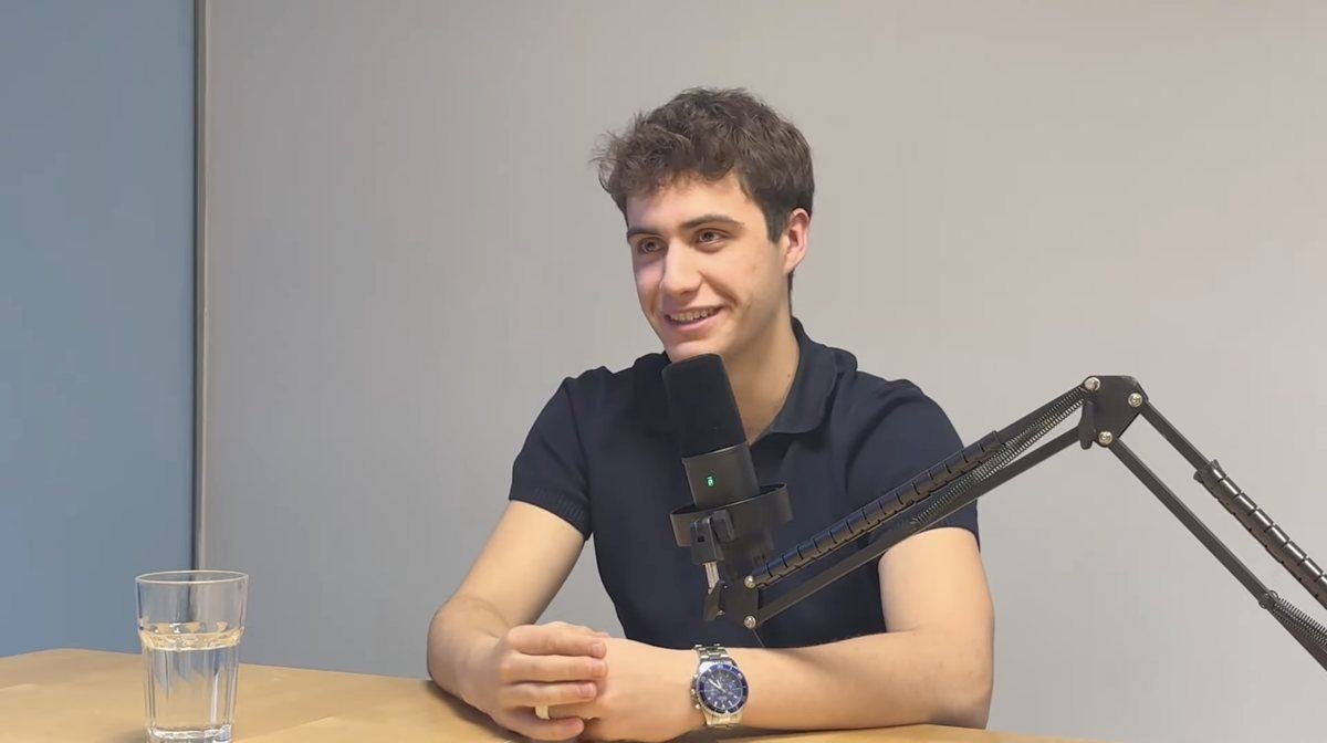 RelevX en la grabación del podcast Despega tu Vida